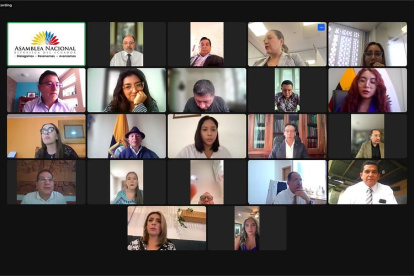 Kronfle dijo que no se podía leer el oficio de la jueza porque es reservado. No hubo un solo asambleísta que reaccionara.