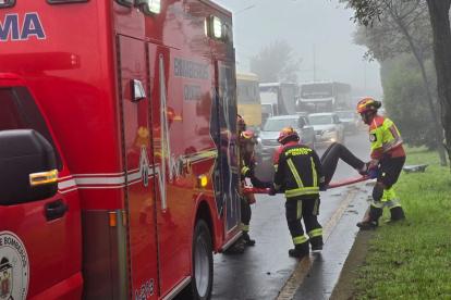 La tarde del sábado también hubo siniestros viales en la av. Simón Bolívar. Una colisión múltiple dejó un herido.