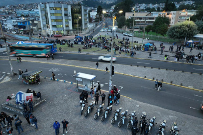Cientos de libadores fueron retirados en el sector de la Universidad Central.