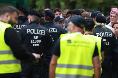 Miembros de las fuerzas de seguridad alemanas durante la Eurocopa que se celebra estos dias en Alemania.