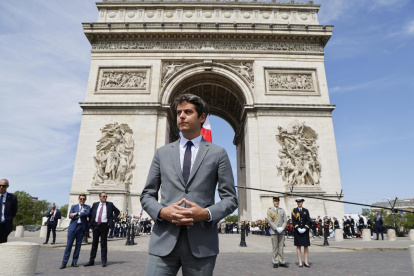 El primer ministro de Francia, Gabriel Attal, realizó el anuncio de las medidas sociales.