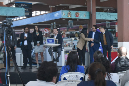 Las siete nuevas autoridades fueron presentadas durante el enlace Frecuencia Quiteña