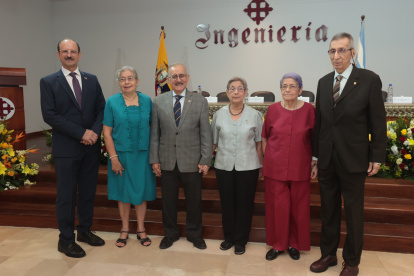 Federico von Buchwald, Beatriz Beltrán, Walter Mera, Aracelly Beltrán, Mercedes Beltrán de Sierra y Manuel Sierra.