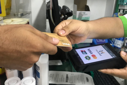 Tarjetas de crédito.