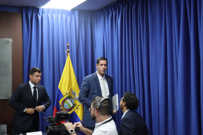 El ministro de Energía (encargado), Roberto Luque, en rueda de prensa este 18 de junio de 2024.