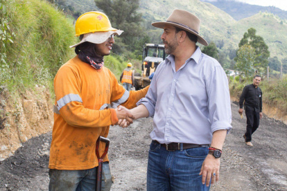 Habló con EXPRESO sobre la compra de una acción de protección a favor de un contratista que actualmente lleva a cabo una obra en la provincia.