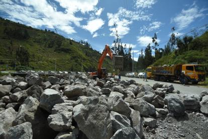 El Ministerio de Obras Públicas actualiza información sobre el cierre de vías en el país.