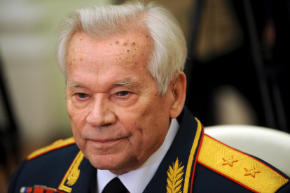 Imagen de archivo de Mijaíl Kaláshnikov, el creador del famoso fusil AK-47