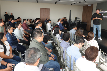 Javier Bazurto, director de Logística de Cervecería Nacional AB-InBev Ecuador, durante su intervención.