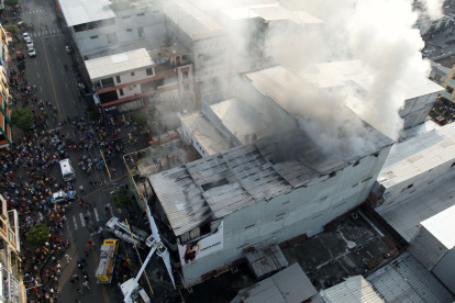 Incidente. Fueron 43 bomberos de Babahoyo los que intervinieron en la emergencia registrada el 19 de junio.