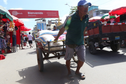 Frontera. Las actividades comerciales entre Ecuador y Perú.