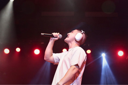 Álex Ponce lanzará un nuevo álbum en septiembre.