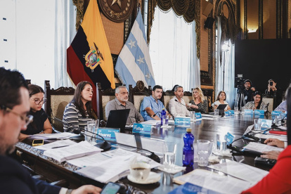 Municipio. Varios concejales prefirieron no expresarse sobre la situación sanitaria del Centro Forense Guayaquil.