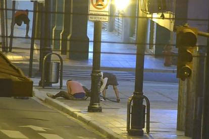 El suceso fue captado en cámaras de videovigilancia.