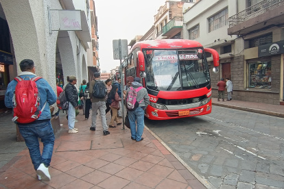 Usuarios. En su mayoría, han dicho no estar de acuerdo con un posible incremento en la tarifa.