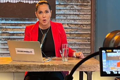 Alondra Santiago expuso la notificación sobre el retiro de su visa de permanencia en Ecuador.