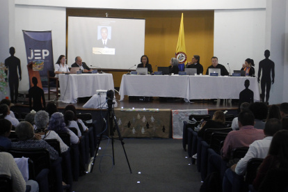 Una audiencia pública de de la Jurisdicción Especial para La Paz (JEP), en Medellín (Colombia).