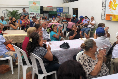 Institución recibe adultos de 60 a 85 años.