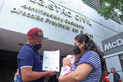 Estas agencias ofrecen a madres y padres la oportunidad de inscribir a su hijo o hija pocas horas después del nacimiento