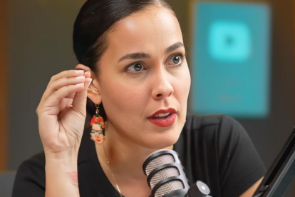 Himno. La periodista cubana reescribió la canción nacional y se ganó el repudio de miles.