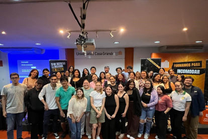 Alrededor de 50 estudiantes compartieron el encuentro con Karim- Yassin Goessinger, fundador de CILAS (Instituto de Artes Liberales del Cairo)