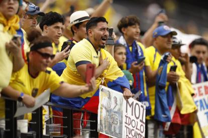 Hinchas de Ecuador esperan la cita con Jamaica.
