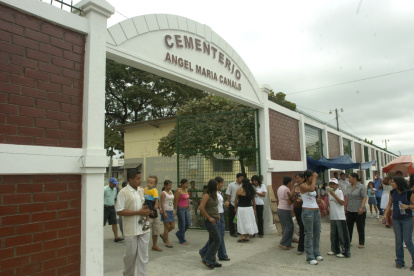 En el cementerio Ángel María Canals se reportó la tarde de este 26 de junio el asesinato del funcionario.