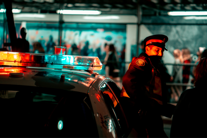 La Policía Nacional entregó a las autoridades españolas a sujeto requerido por la justicia.