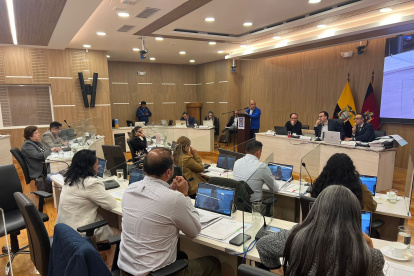 En sesión extraordinario de este jueves se trató la integración de rutas y frecuencias