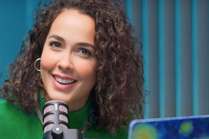 El gobierno de Ecuador le retiró la visa a la periodista Alondra Santiago.