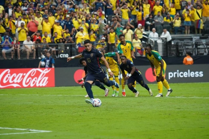 Ecuador venció a Jamaica en la segunda fecha de grupos.
