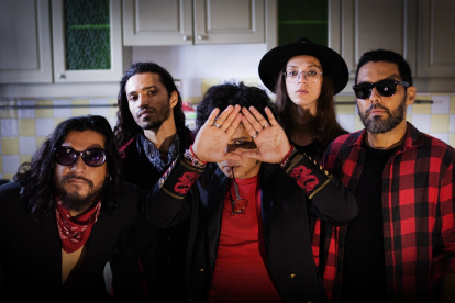 La banda guayaca de rockabilly Maki Navaja se presentará el primer día del festival, el viernes 5 de julio.