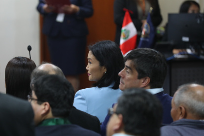 La excandidata presidencial peruana Keiko Fujimori asiste a la primera audiencia del juicio en su contra este 1 de julio de 2024, a la Corte Superior de Justicia en Lima.