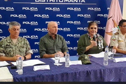 Los ministros del Interior y Gobierno brindaron declaraciones.