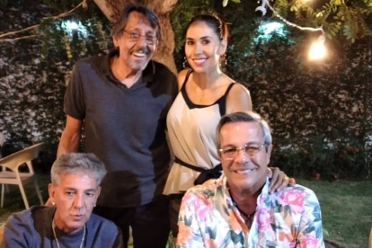 Jimmy Jairala con Maluli Valdivieso y Carlos Alberto