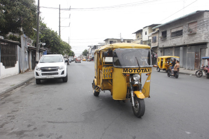 Niños resultaron heridos en la 44 y Chambers, suburbio de Guayaquil.