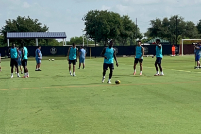 La Tri entrena previo a su encuentro con la Selección argentina en la Copa América.