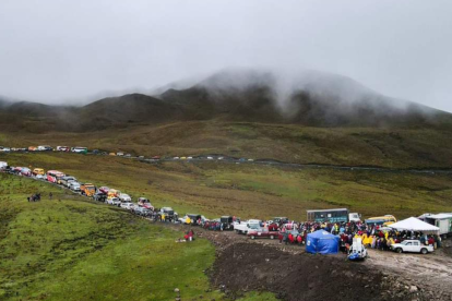 Las prefecturas de Tungurahua y Cotopaxi iniciaron los trabajos de construcción de la nueva carretera que unirá a la sierra con la costa en menos tiempo.