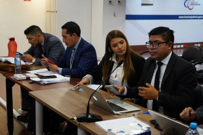 Defensores. Los abogados de los cinco sospechosos objetaron ayer a los testigos en el quinto día de juicio.