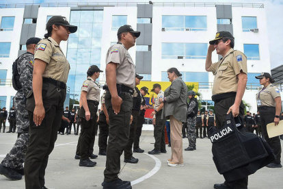 El Gobierno ha buscado dotar de equipos a la Policía Nacional para su lucha contra el crimen organizado.