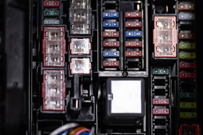 Esa hidroeléctrica está en etapa de pruebas y, según ofreció CELEC entrará en funcionamiento el primer trimestre del próximo año entregando 200 megavatios al país.