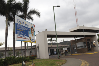 Vista. La Alcaldía de Daule ha colocado pancartas en las afueras de varias etapas privadas, que indican las obras que realizó en esta zona.