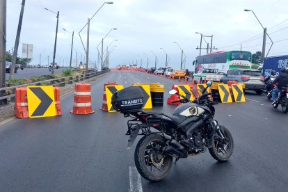 Territorio. Carriles se cerrarán al tránsito vehicular debido a trabajos.