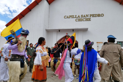 Al ritmo del rondín, ritmo tradicional de Puembo conmemoraron las fiestas de San Pedro