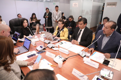 La superintendenta de Bancos respondió algunas inquietudes de los legisladores.