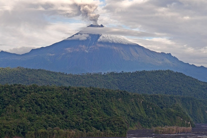 En las últimas horas se ha observado un incremento en la actividad del volcán Sangay