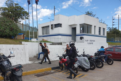 El hombre no pudo justificar la procedencia de los teléfonos celulares.