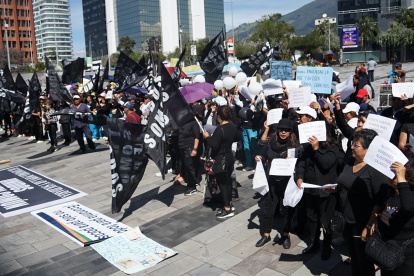 Un grupo de proveedores del Estado, del sector de la economía popular, protestaron por el impago del Gobierno.