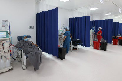 El hospital de Durán cuenta con 16 unidades para realizar diálisis a pacientes renales.