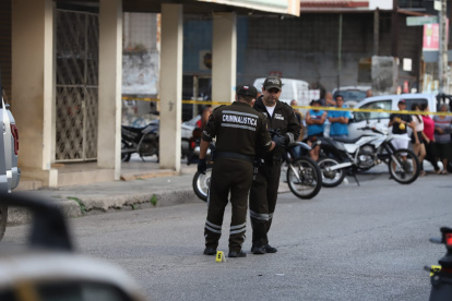 El atentado se registró en las calles Octava y Maldonado, en el suburbio de Guayaquil.